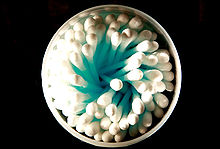 File:Cotton swabs (or cotton buds) -in round container.jpg
